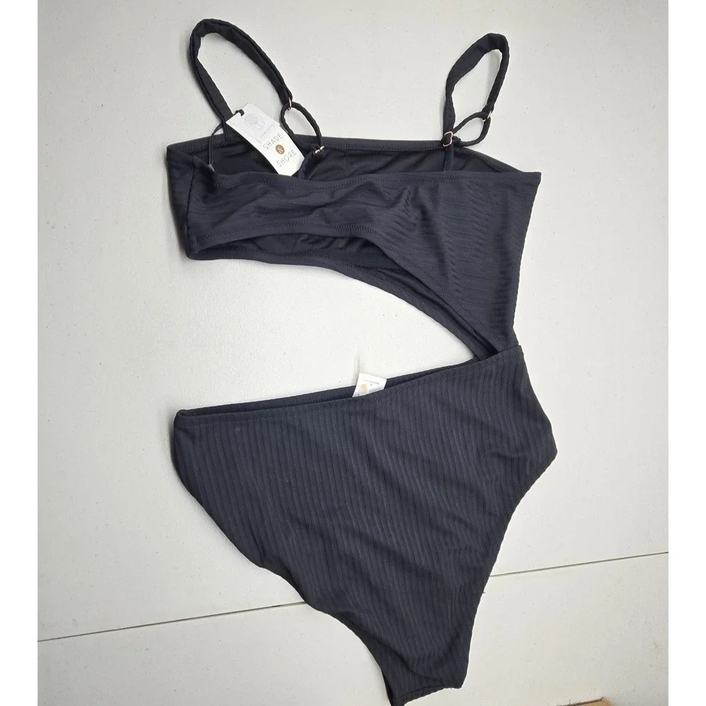 Shade & Shore Women Swimwear Large Black Striped Monokini Wireless One Piece‎